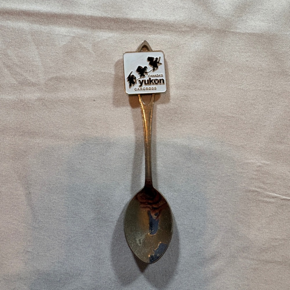 Canada Yukon Carcross Souvenir Spoon Sled Dogs Enamel Metal Travel Collectible